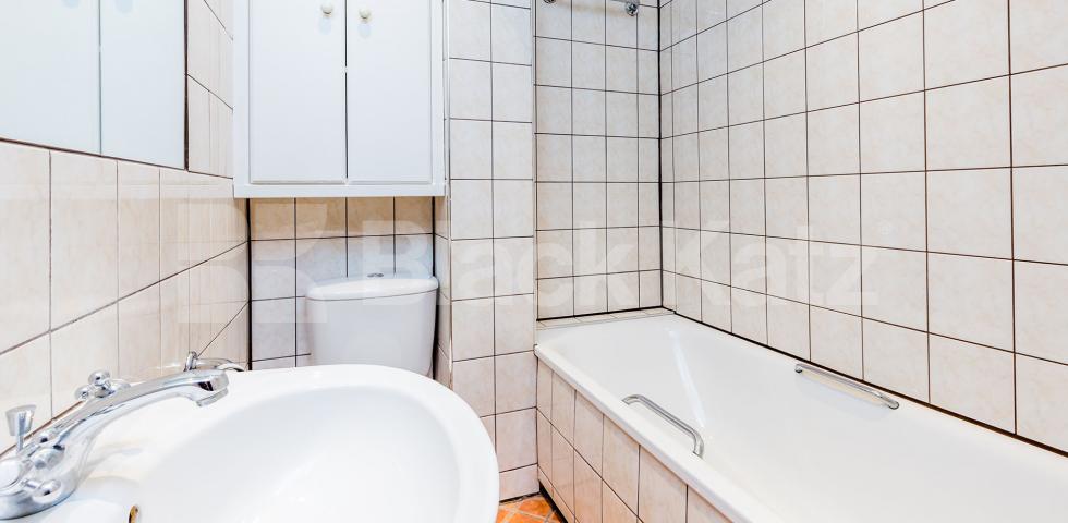 			NEW INSTRUCTION!, 1 Bedroom, 1 bath, 1 reception Flat			 Axminster Road, HOLLOWAY